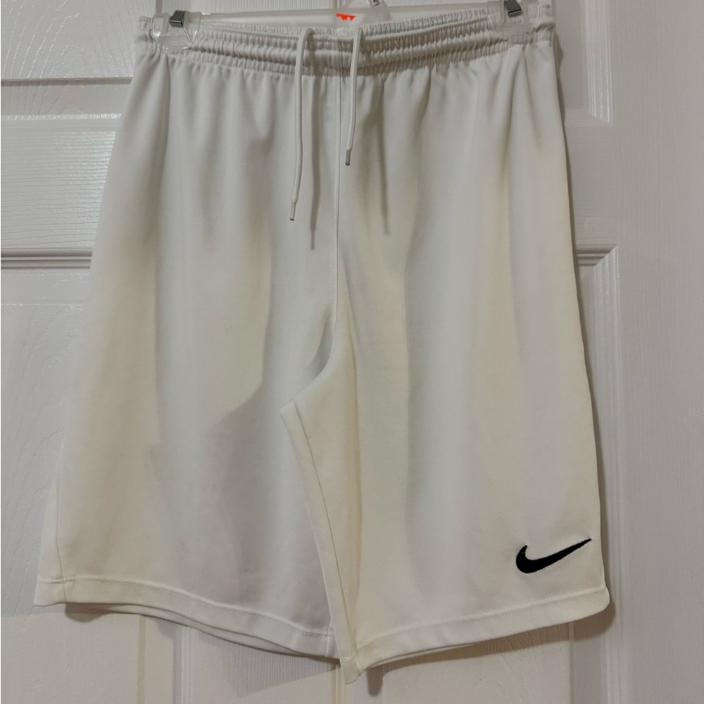 Nike youth White Shorts XL